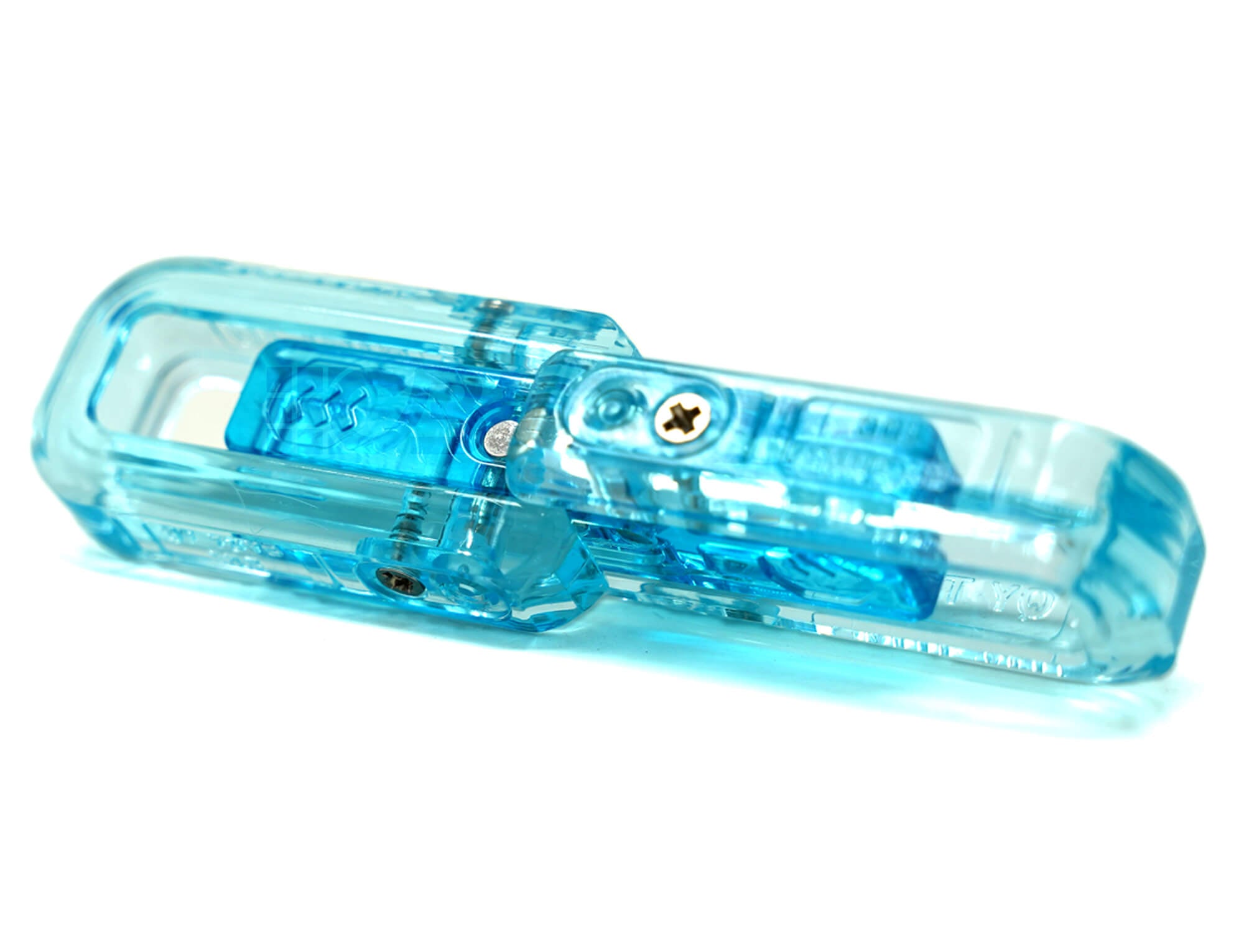 Fidget Slider QiYi azul translúcido com os dois retângulos unidos pelos ímãs