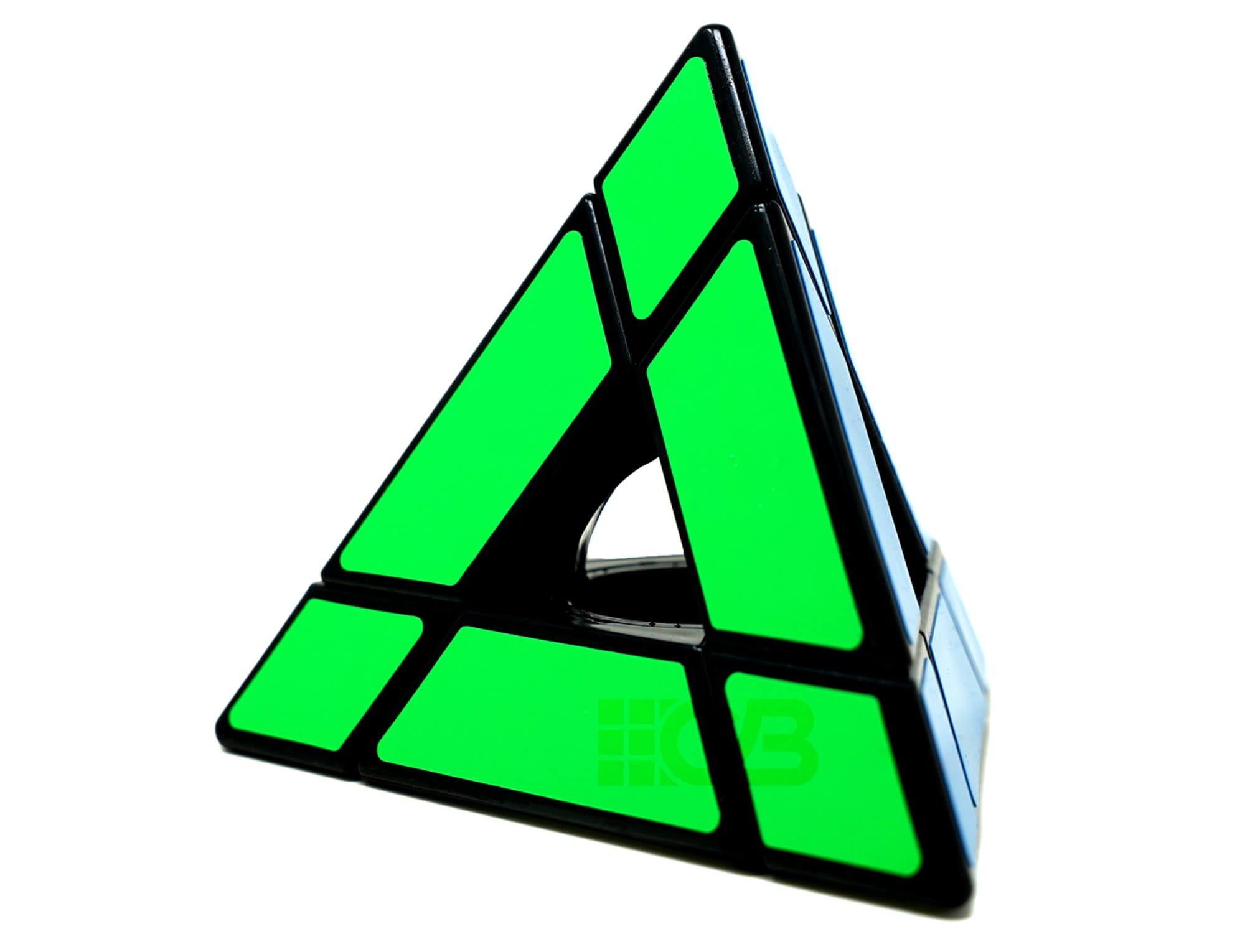 Detalhe do interior exposto do Pyraminx Void Hollow SengSo durante o giro