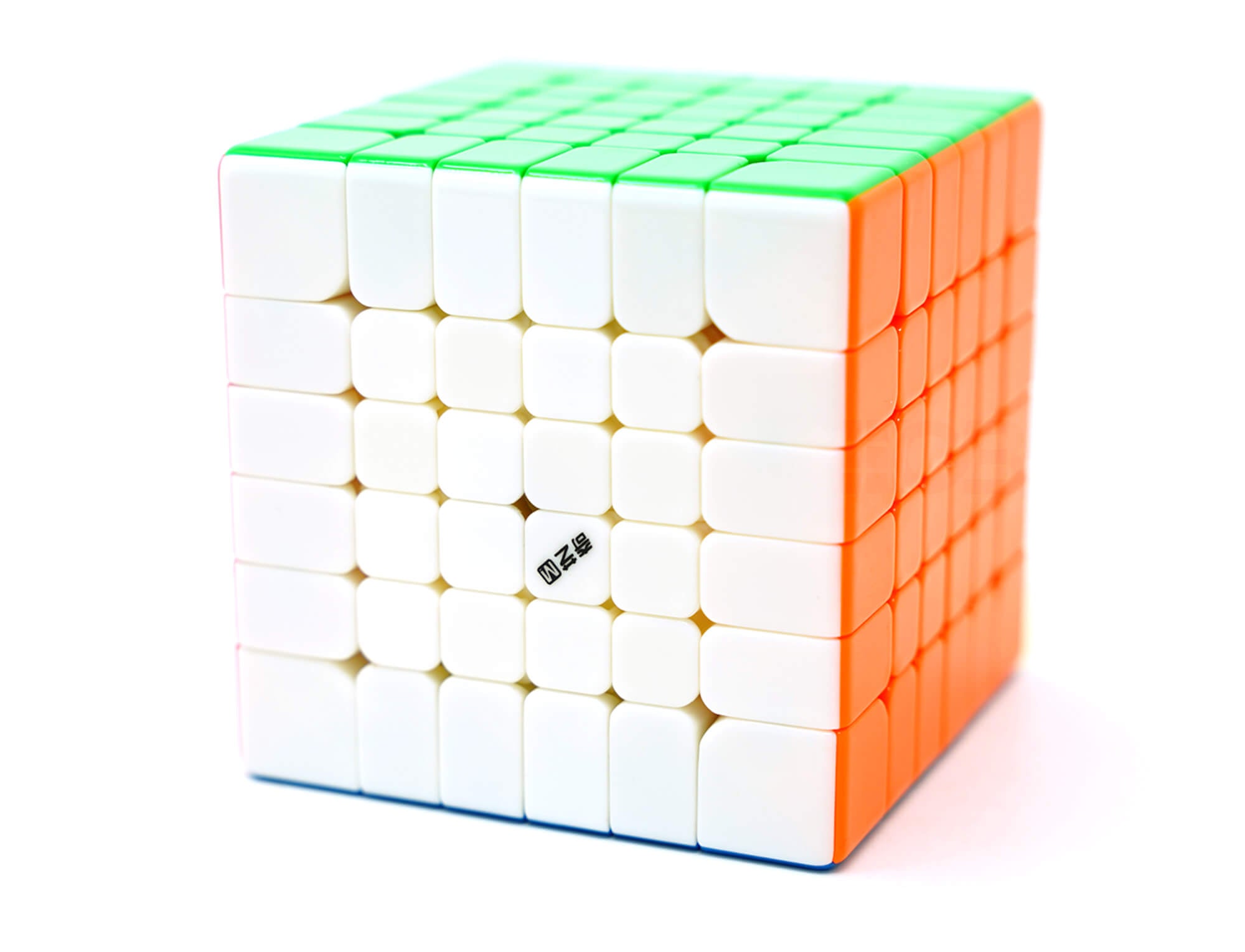 QiYi Warrior 6x6 Magnético — vista superior com tratamento UV nas peças