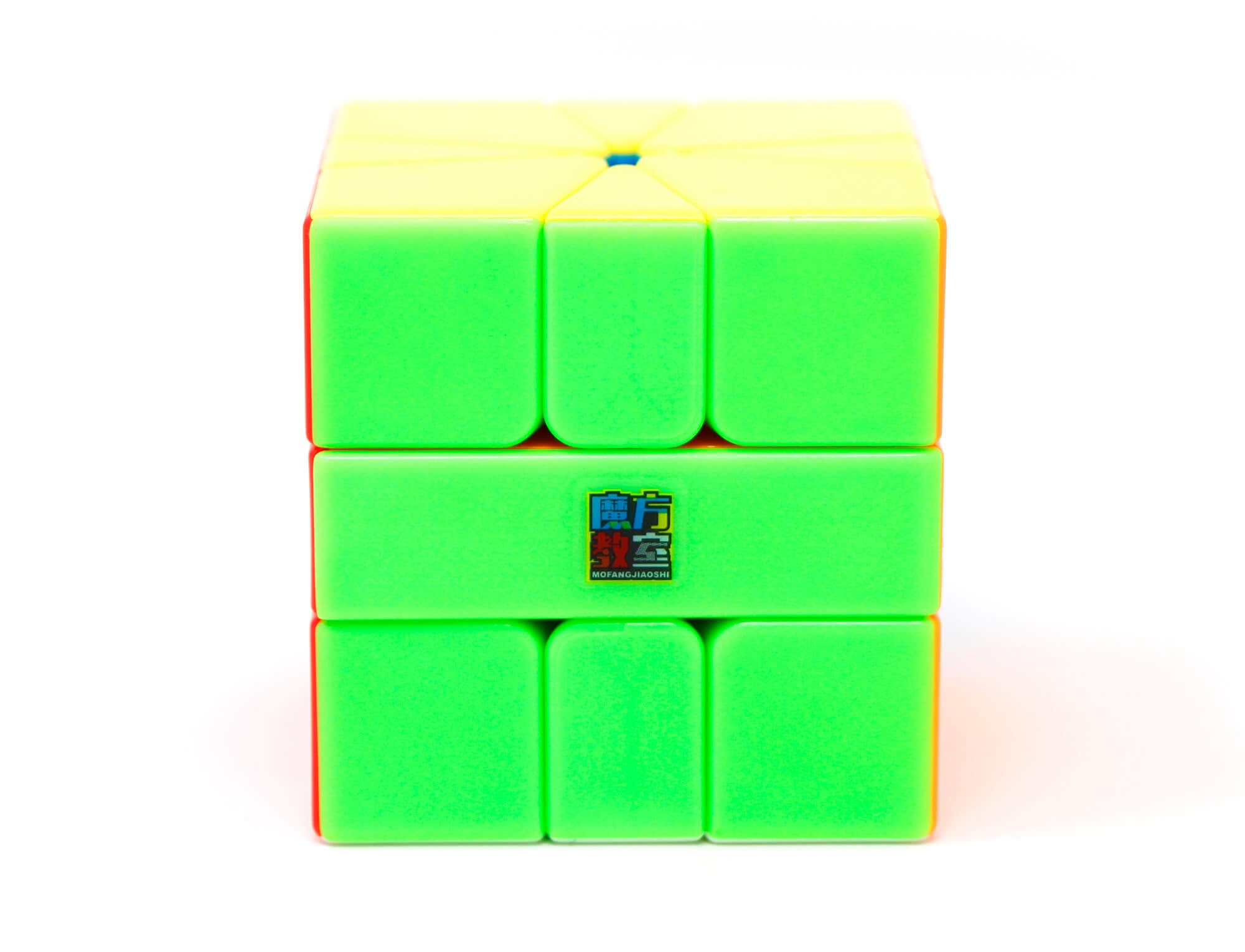 Detalhe das peças coloridas do Square-1 MoYu Meilong stickerless