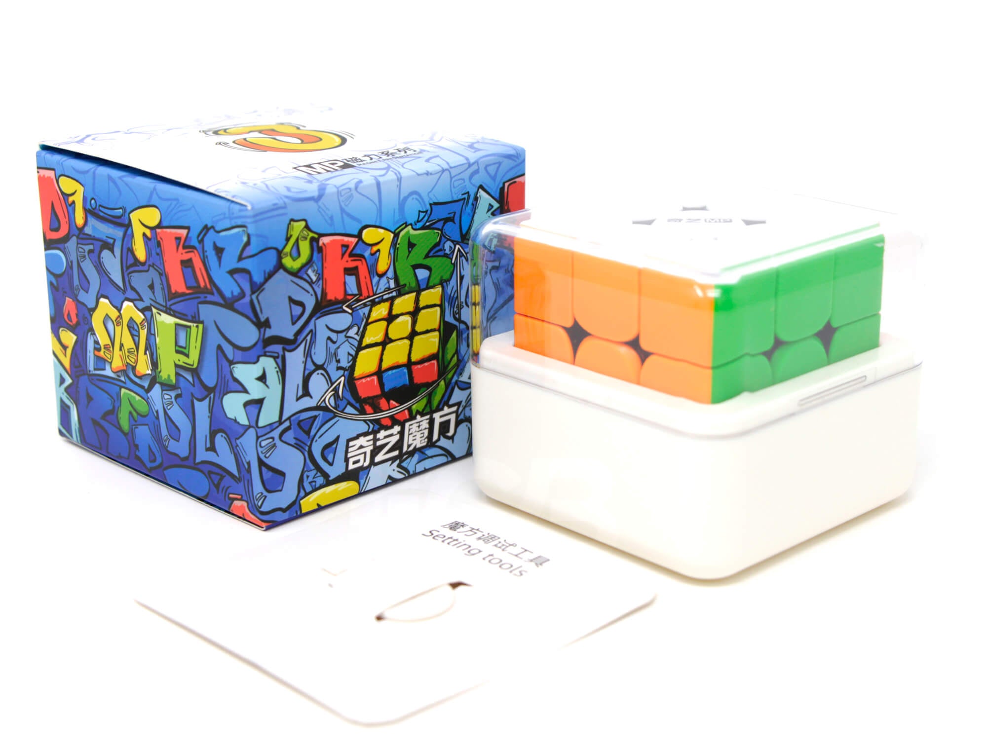 QiYi MP 3x3 stickerless — ângulo lateral mostrando peças coloridas e estrutura interna
