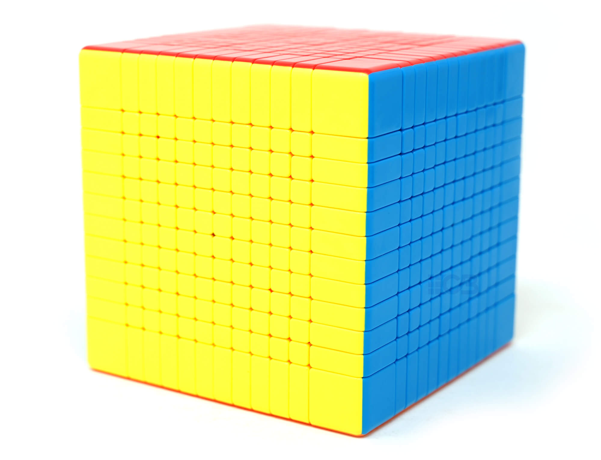 Cubo Mágico 12x12 Meilong MoYu — comparação de tamanho com mãos adultas