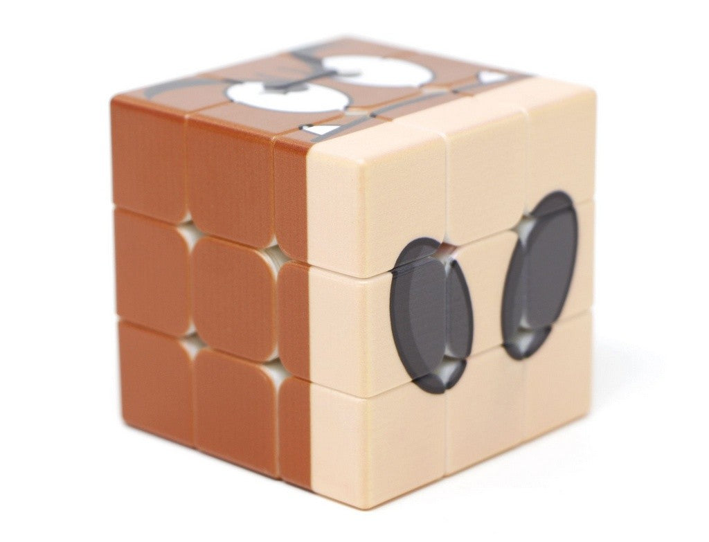 Cubo Mágico Goomba Vinci Cube em ângulo lateral, exibindo a personalização em múltiplas faces