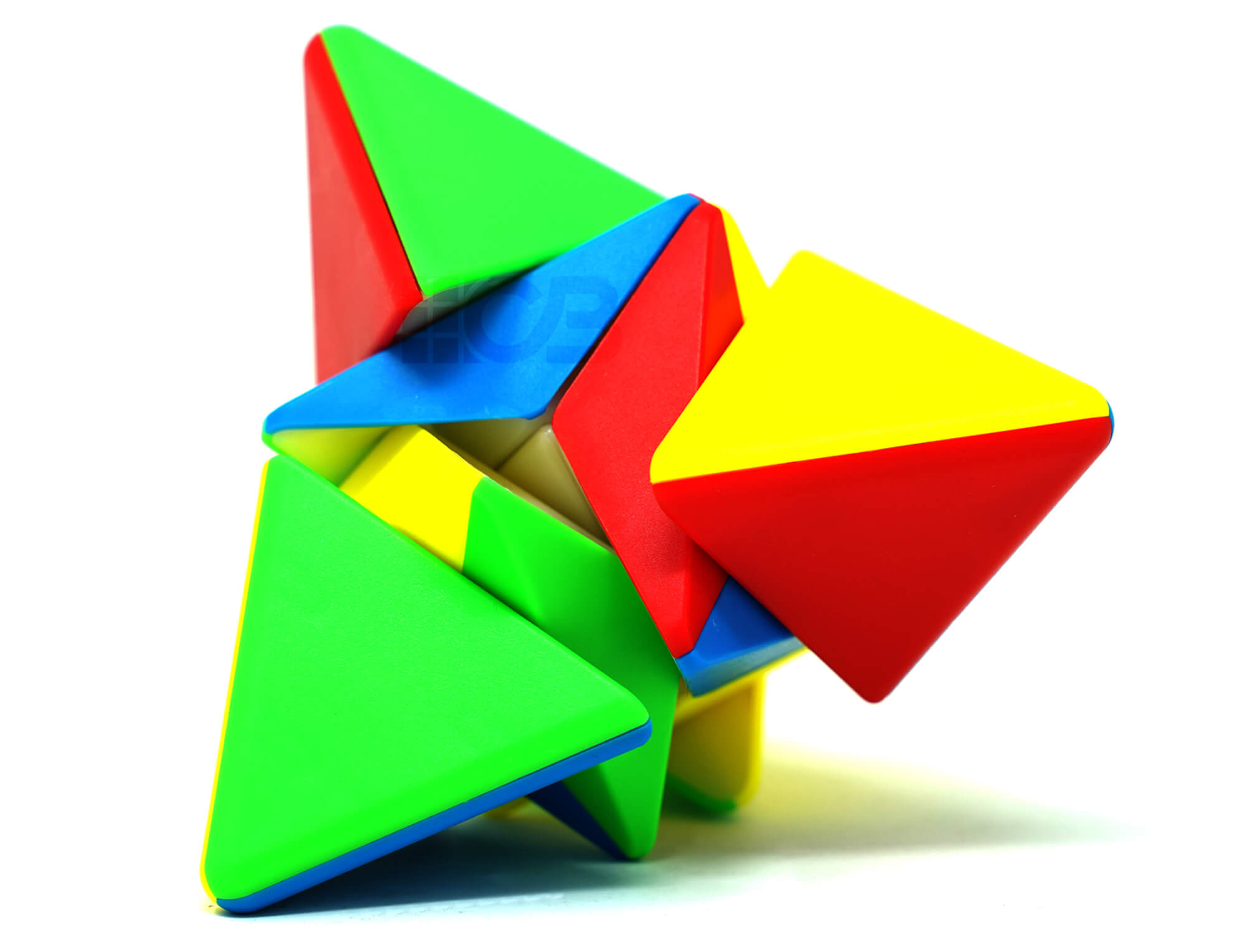 Pyraminx Pyramid Baby Fanxin — ângulo lateral destacando as peças coloridas