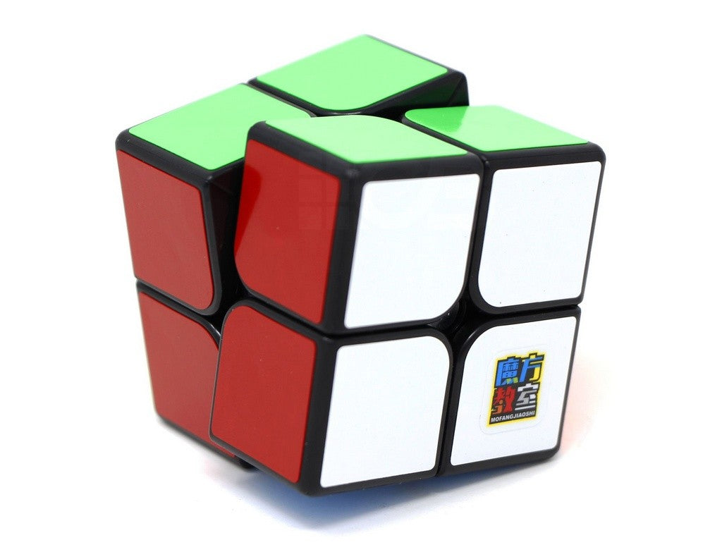 Cubo Mágico 2x2 MoYu Meilong stickerless — vista frontal com peças coloridas
