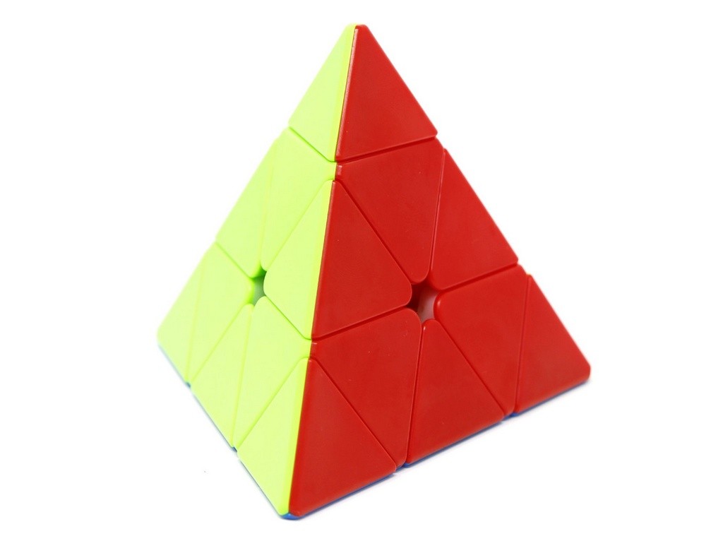 Pyraminx MS QiYi Magnético — detalhe das camadas e mecanismo interno