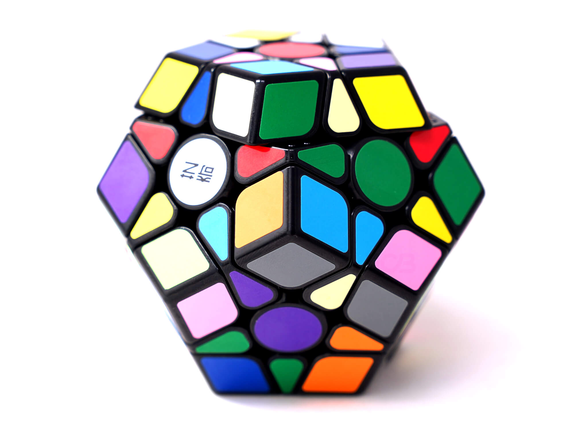 Megaminx QiHeng QiYi — ângulo traseiro com faces coloridas visíveis