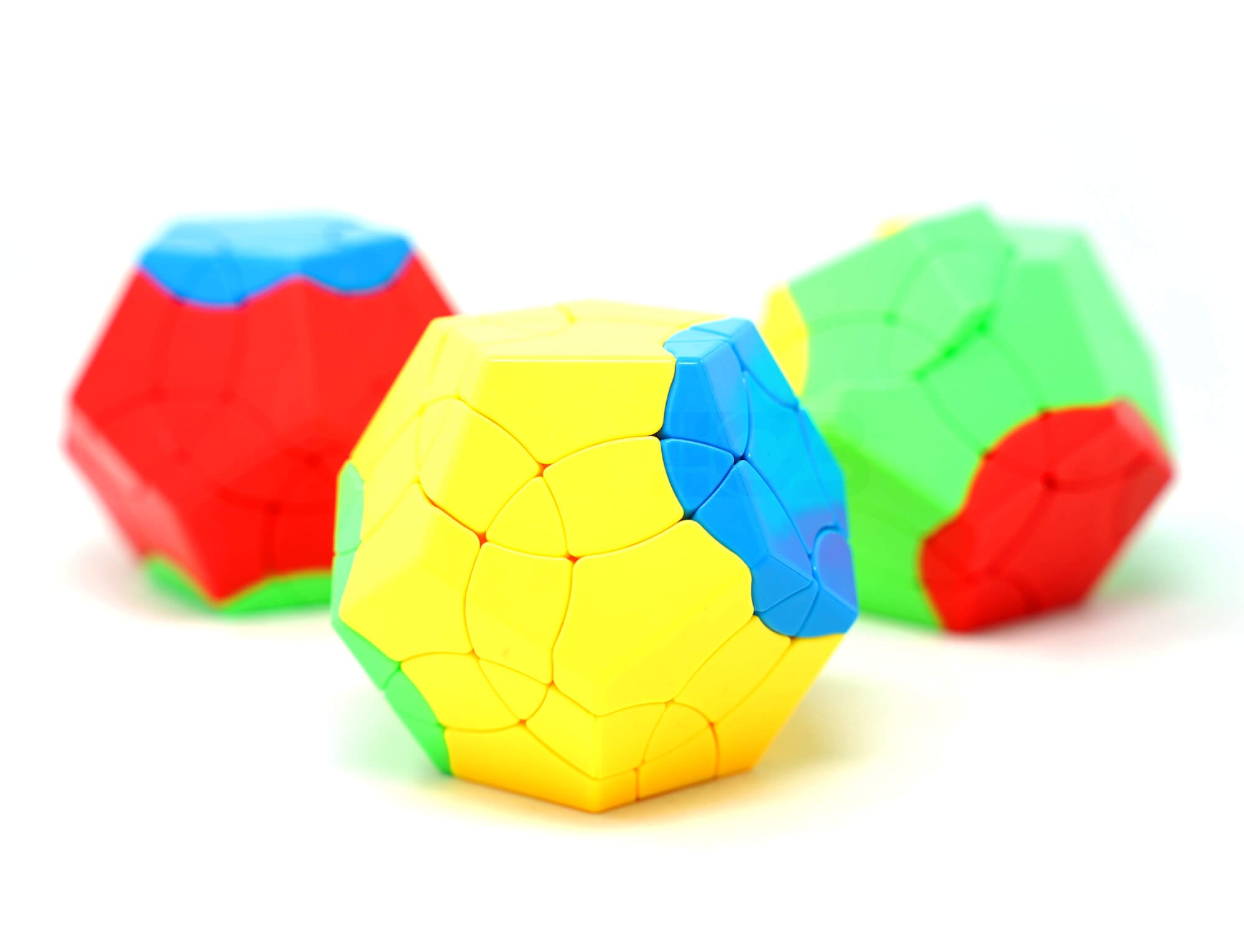 Megaminx Phoenix SengSo stickerless — detalhe das camadas intermediárias em movimento