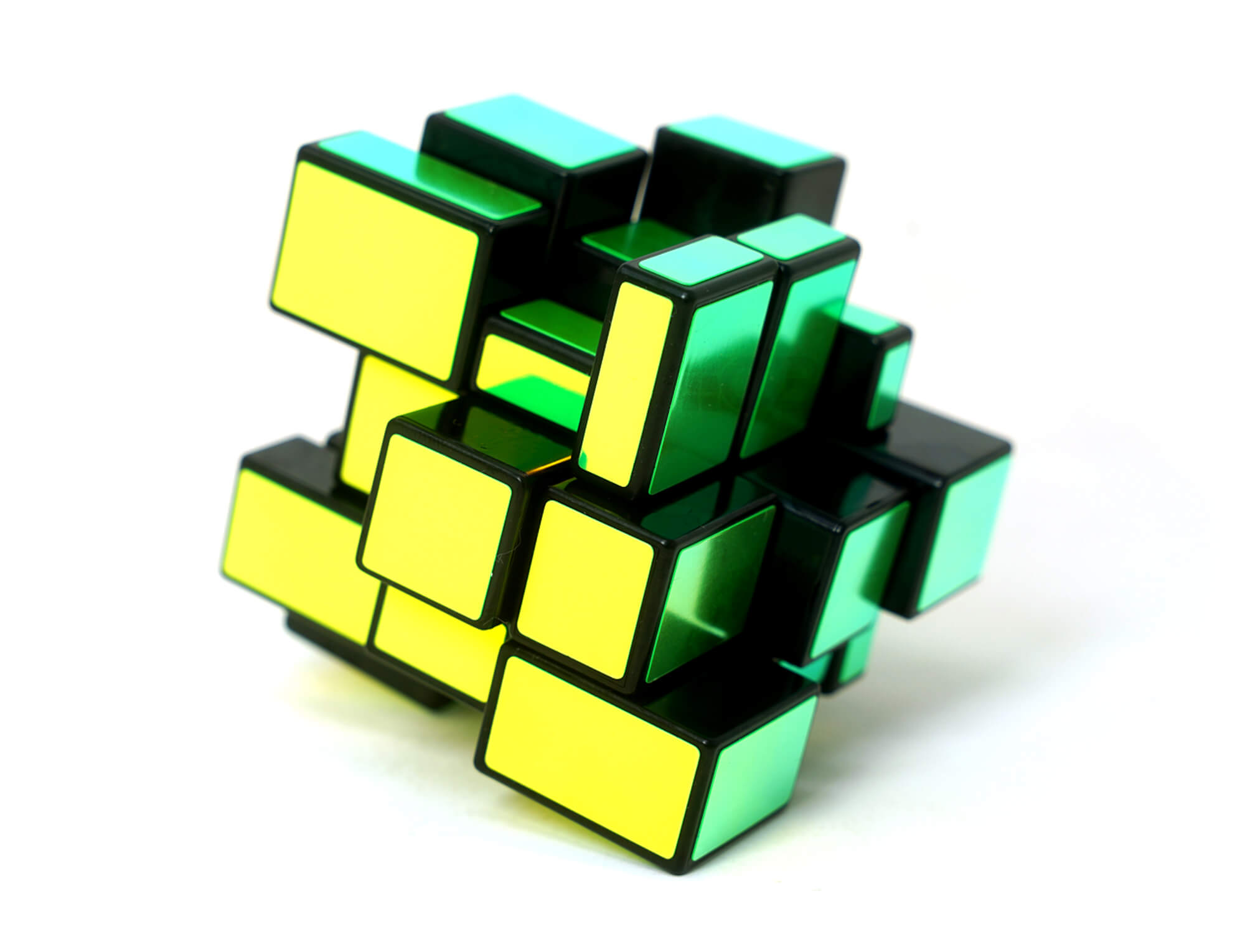 Mirror Blocks 3x3 QiYi verde fluorescente — vista frontal do cubo espelhado embaralhado