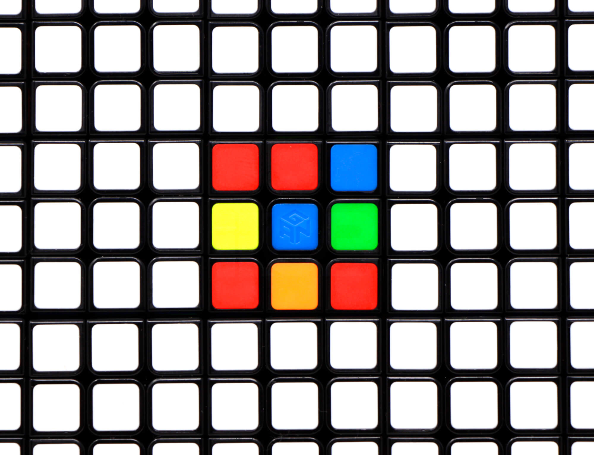Caixa do kit GAN Mosaic Cube com os 100 cubos e o suporte expositor inclusos