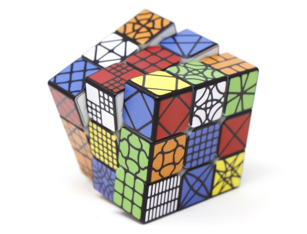 Cubo Mágico Personalizado Vinci Cube em ângulo lateral evidenciando o acabamento da arte impressa