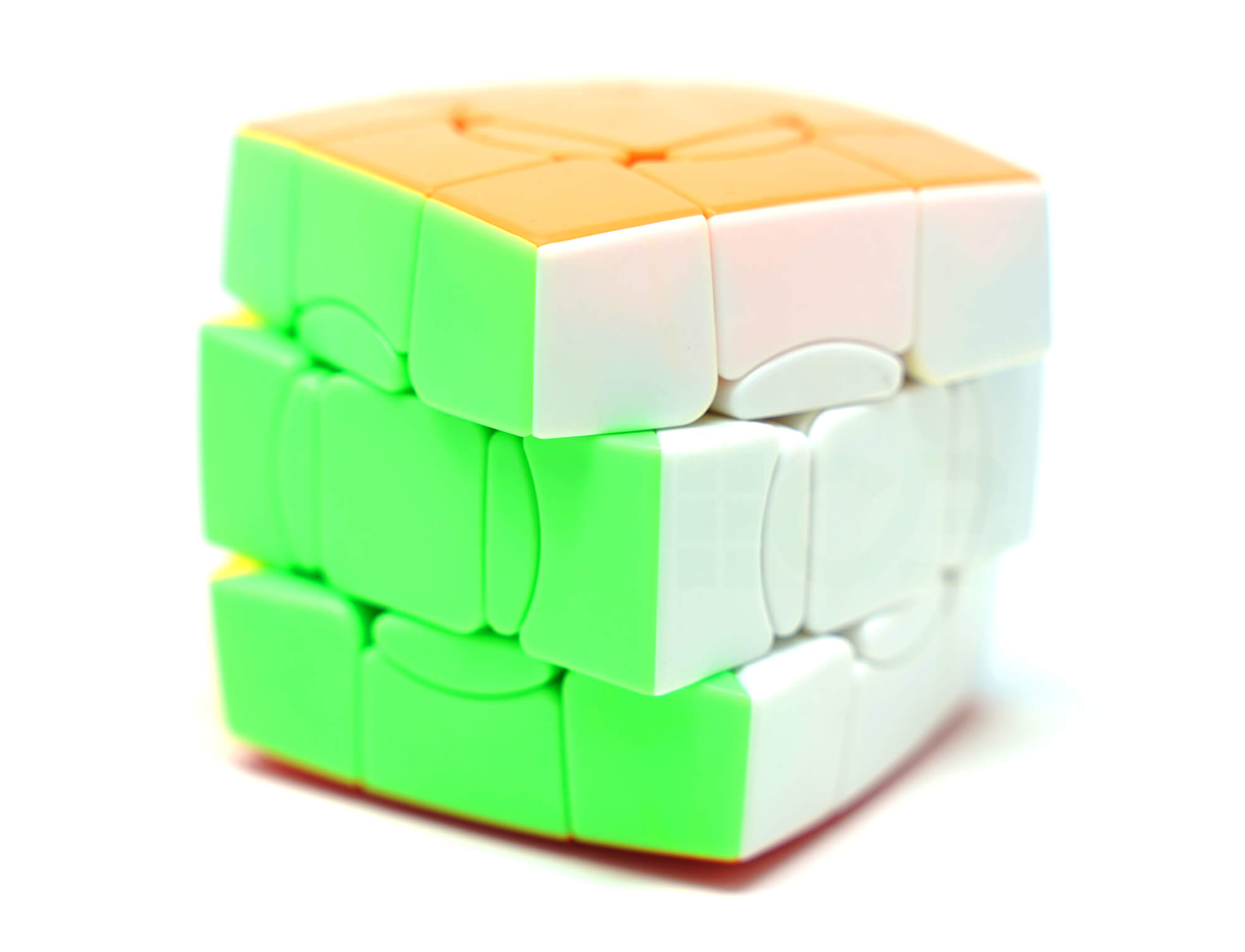 Embalagem do Cubo Mágico Crazy 3x3 SengSo com o puzzle ao lado