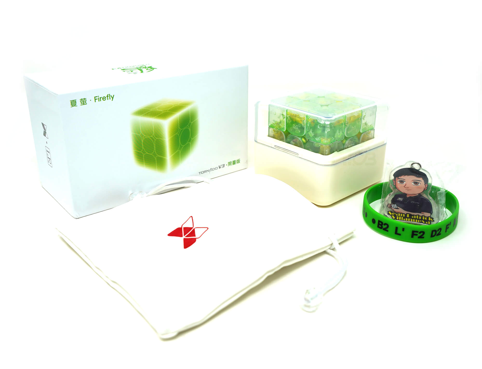 Cubo Mágico Tornado V3 Firefly em ângulo lateral destacando acabamento stickerless transparente