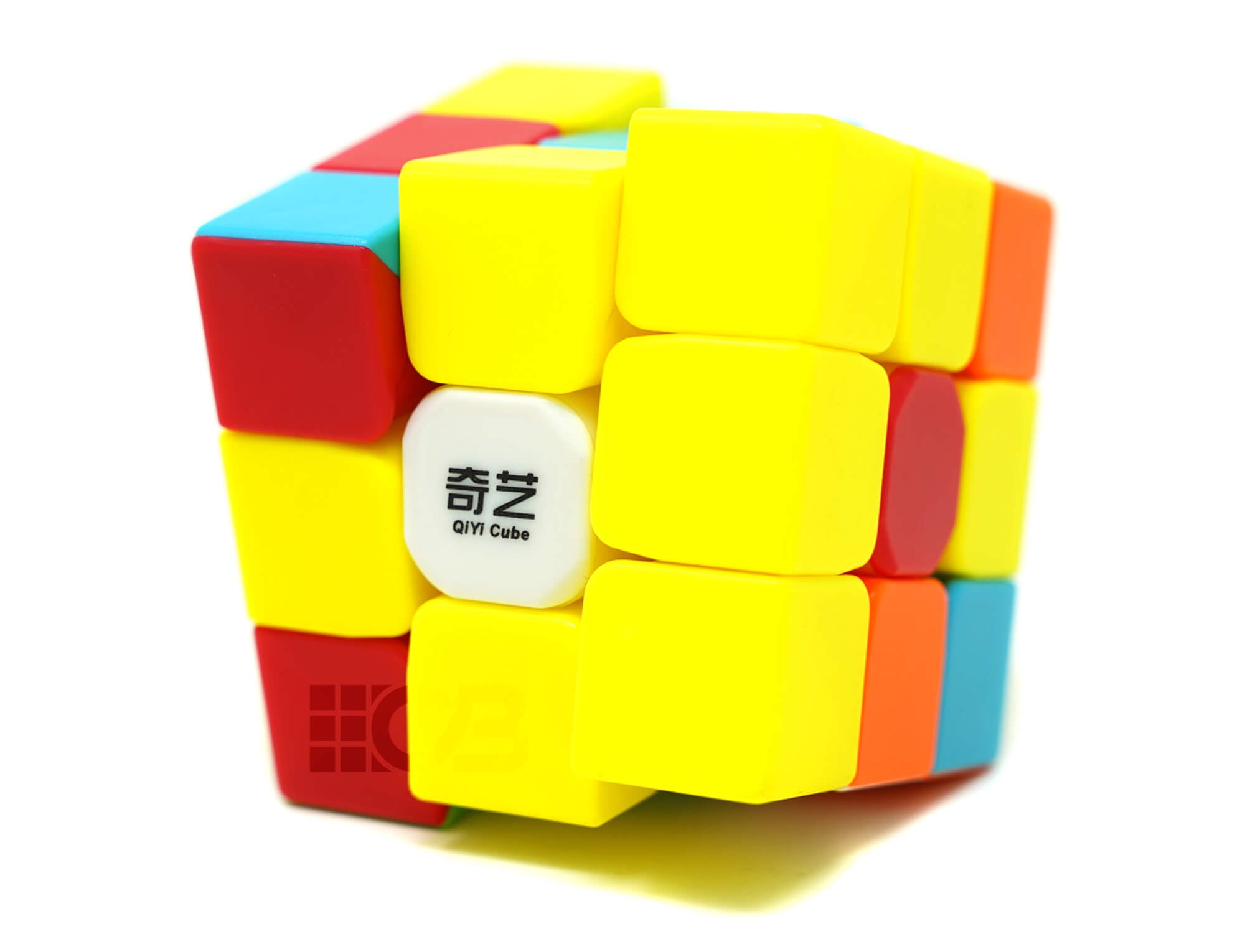 Cubo Mágico Kids UT QiYi resolvido, mostrando as seis cores das faces
